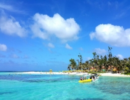 Great time with the Halong bay & Bai Tu Long bay