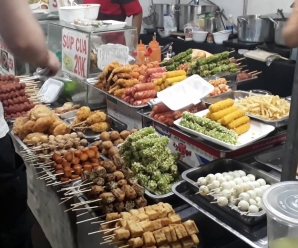 Famous Late-Night Snacks In Ho Chi Minh City, Vietnam
