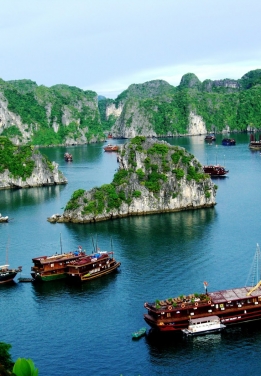 Halong Bay 
